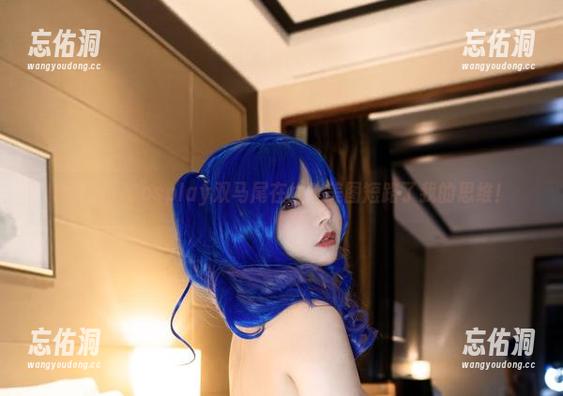 Kitkat Cosplay双马尾在线?美图短路了我的思维! Kitkat Cosplay双马尾在线?美图短路了我的思维!